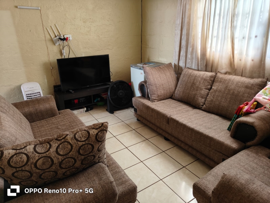 2 Bedroom Property for Sale in Promosa North West